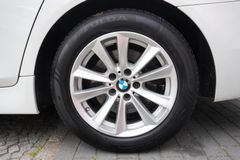 Fahrzeugabbildung BMW 520d xDrive Tempomat Kamera Navi SHZ PDC TOP !
