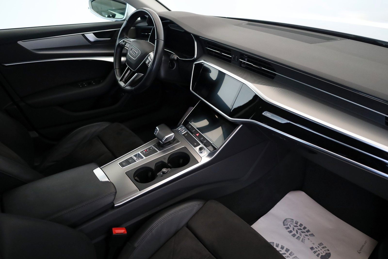 Fahrzeugabbildung Audi A6 Avant 40 TDI sport T.Leder,Navi,LED,ACC,SR+WR
