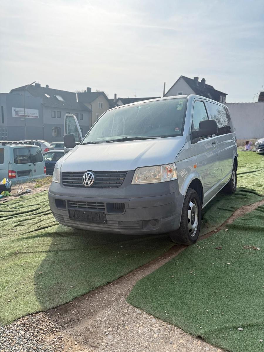 Volkswagen T5 Transporter Kasten-Kombi Kombi Mehrwert