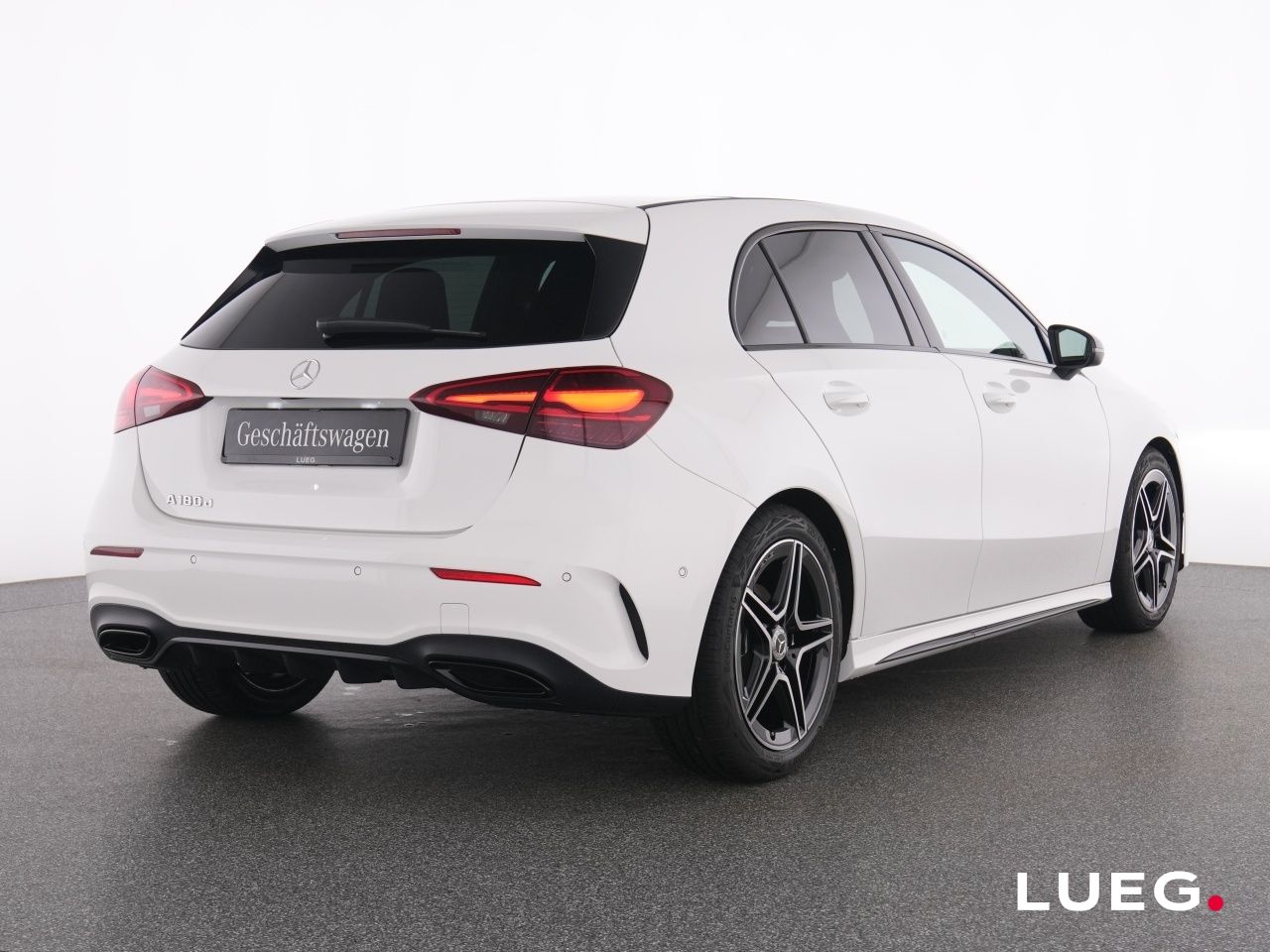 Mercedes-Benz A 180 d SPECIAL-EDITION+AMG+PANO+SOUND+TOTW+KAM. imagem 3