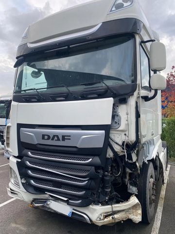 DAF XF106-530 / ENGINE RUNNING / DEB / DOUBLE TANK /