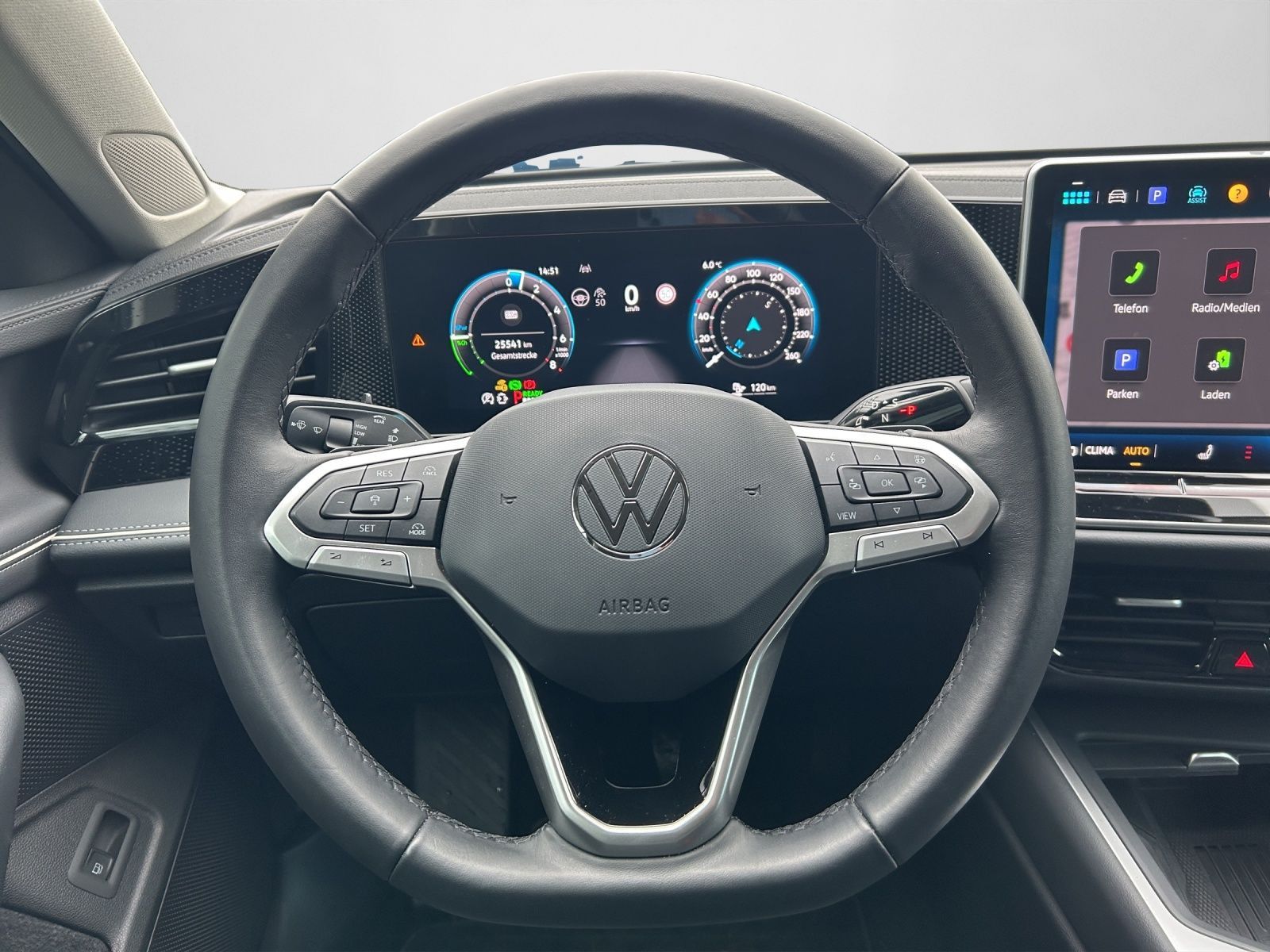 Volkswagen Passat Variant - Bild 10