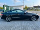Mercedes-Benz E 220 CDI Coupe Panorama Navi Leder 1.Hand - Mercedes-Benz E 220: Coupe, Cdi