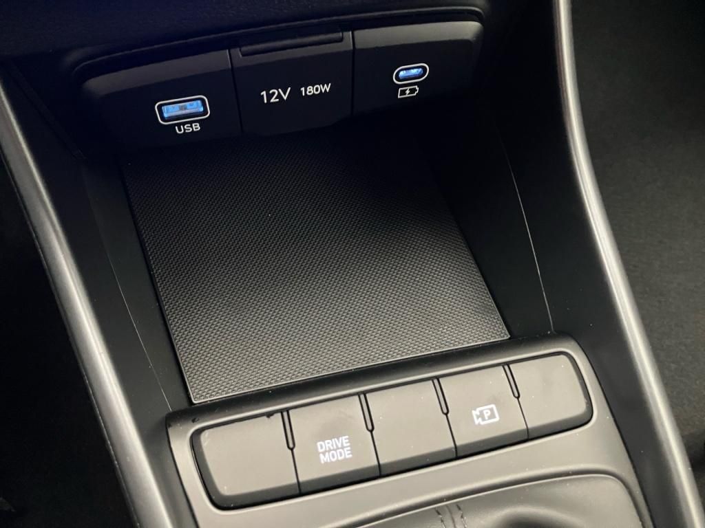 Fahrzeugabbildung Hyundai BAYON 1.0 T-GDI 6-MT Select Navi KAM PDC SpurH