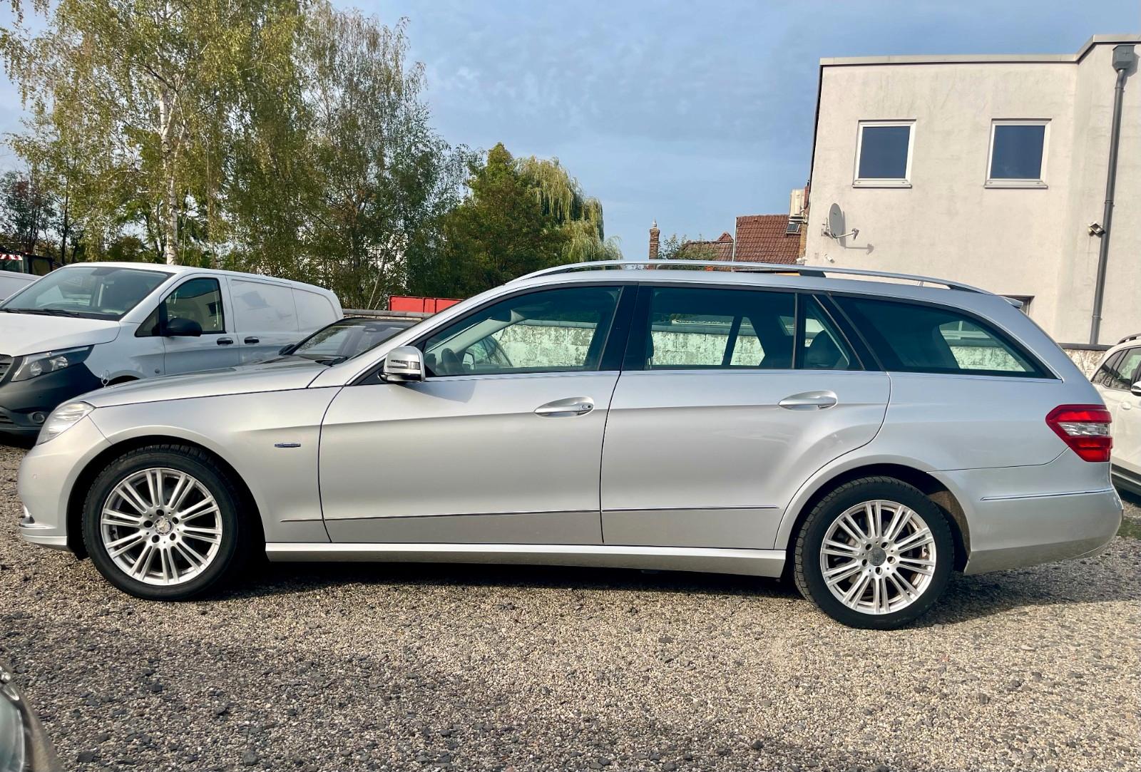 Mercedes-Benz E350 2010 — photo 7