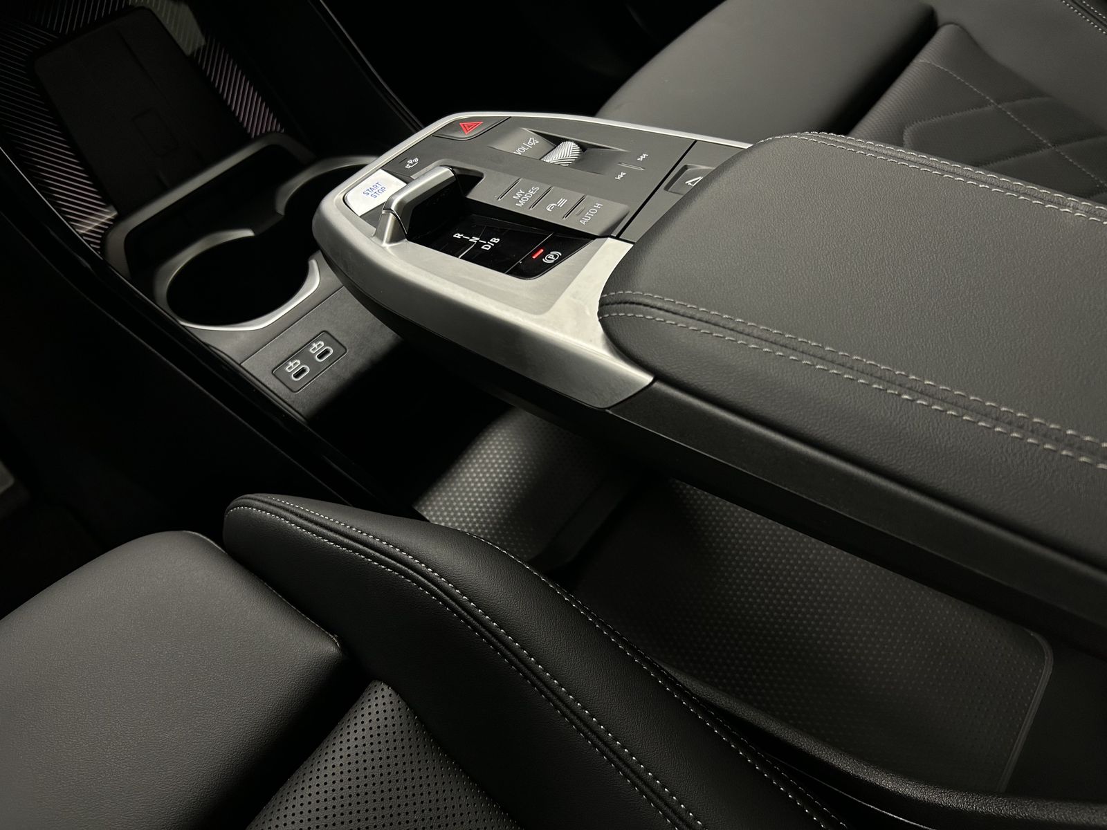 BMW iX2 - Bild 20