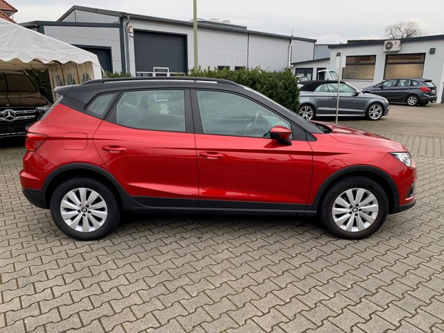 Fahrzeugabbildung Seat Arona 1,6 TDI DSG+Style+Allwetter+Bluetooth+PDC