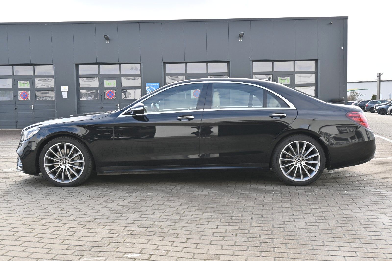 Fahrzeugabbildung Mercedes-Benz S400d Lang 4Matic*AMG*Vollausstattung