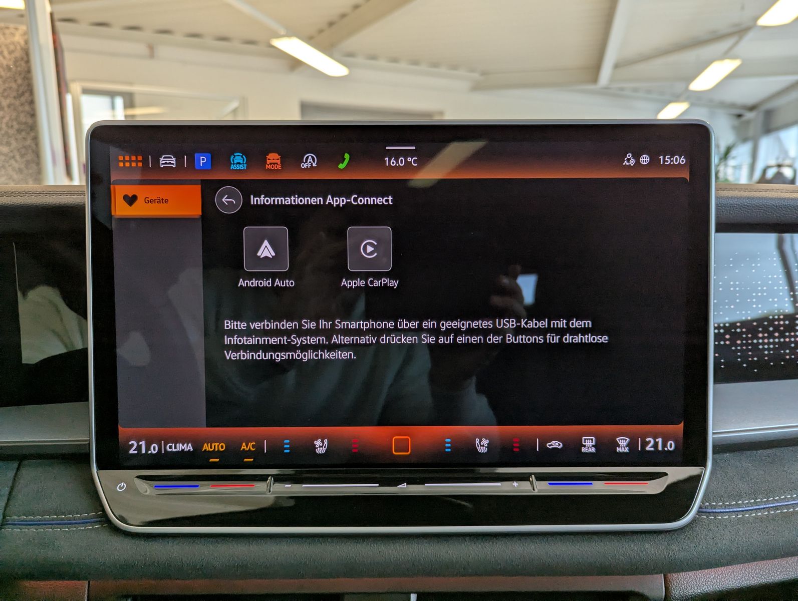 VW Tayron 2.0 R-Line Leder Launch Pano Black AHK 20 - Image 38