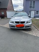 BMW E90 318d/HU bis 08.2026/Limousine - BMW 318 aus 2008: 318d