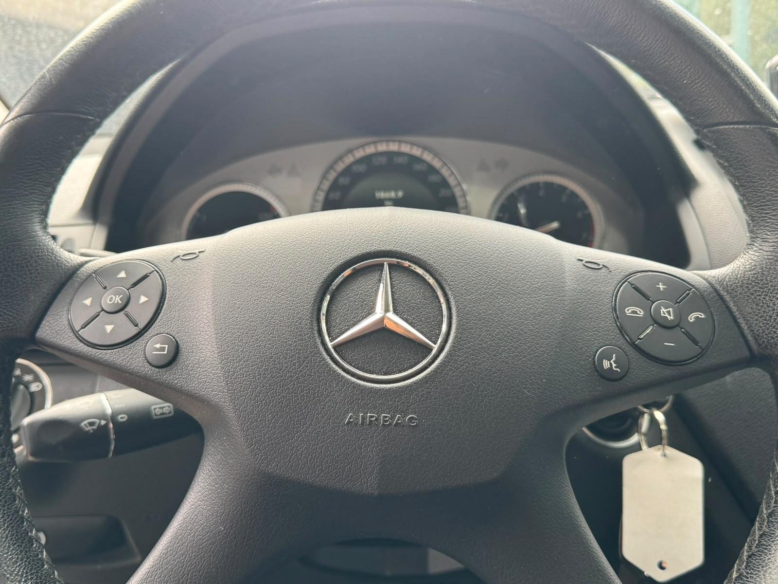 Mercedes-Benz C 280 Automatik/Leder/Navi/Xenon/19Zoll/2.Hd