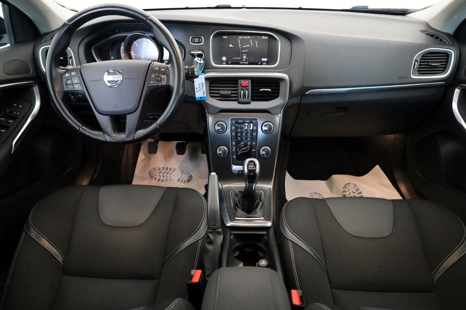 Fahrzeugabbildung Volvo V40 You! TLeder,Navi,Xenon,Kamera,SH,PDC,SR+WR