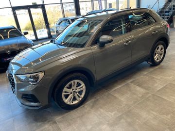 Audi Q3 35 TDI *LED*LIVECOCKPIT*ACC*NAVI*SHZ*MFL*