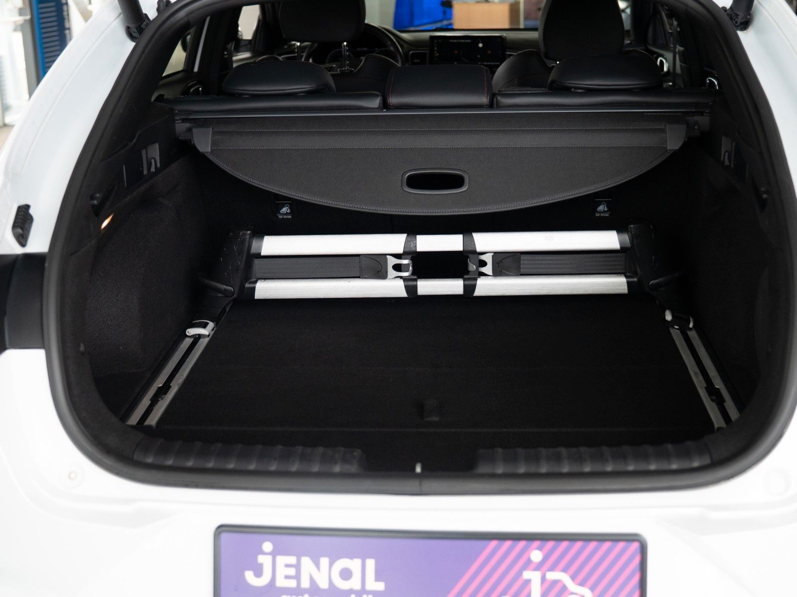 Fahrzeugabbildung Kia ProCeed GT AUTOM./PANO/SITZHZG./NAVI/LENKRADHZG.