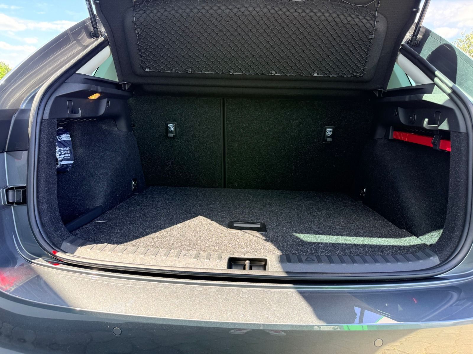 Fahrzeugabbildung SKODA Scala Selection Tour 1.0 TSI 70kW*5-Gang*RFK*Sma