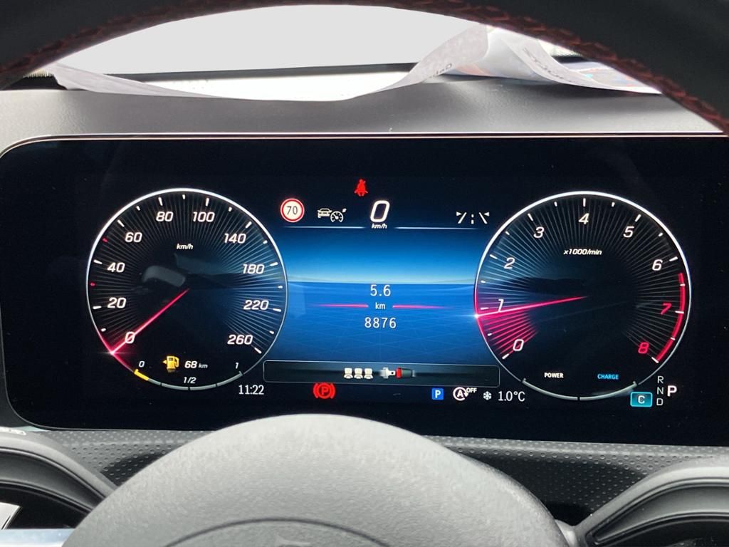 Fahrzeugabbildung Mercedes-Benz A 200 Kompaktlimousine AMG Line+Night Paket*PDC