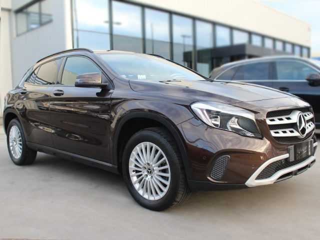 Mercedes-Benz MERCEDES-BENZ GLA 200 d Automatic 4Matic Sport