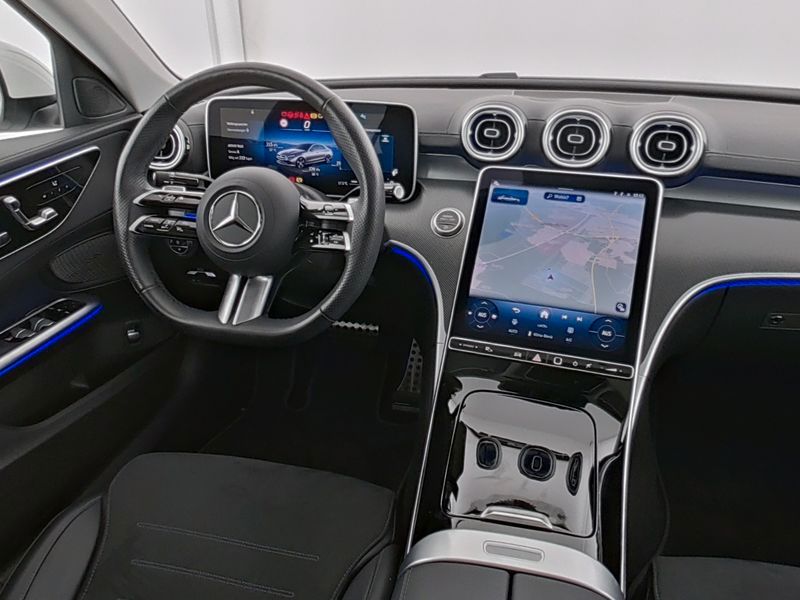 Fahrzeugabbildung Mercedes-Benz C 180 Edition AMG Pano+360°+Distr+Totw+Memory