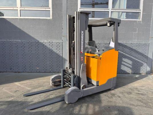 Jungheinrich ETV 320 Baujahr 2022 / HH 5,0M / Akku 2022 / IZV
