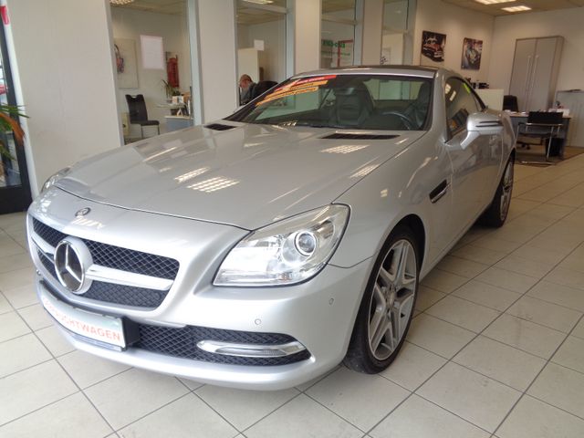 Mercedes-Benz SLK 200 / Guter Zustand/Scheckheft MB/8 fach