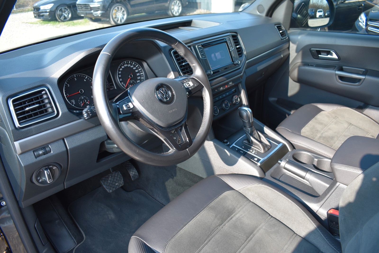 Fahrzeugabbildung Volkswagen Amarok Dark Label 3.0 DoubleCab 4Motion Kamera