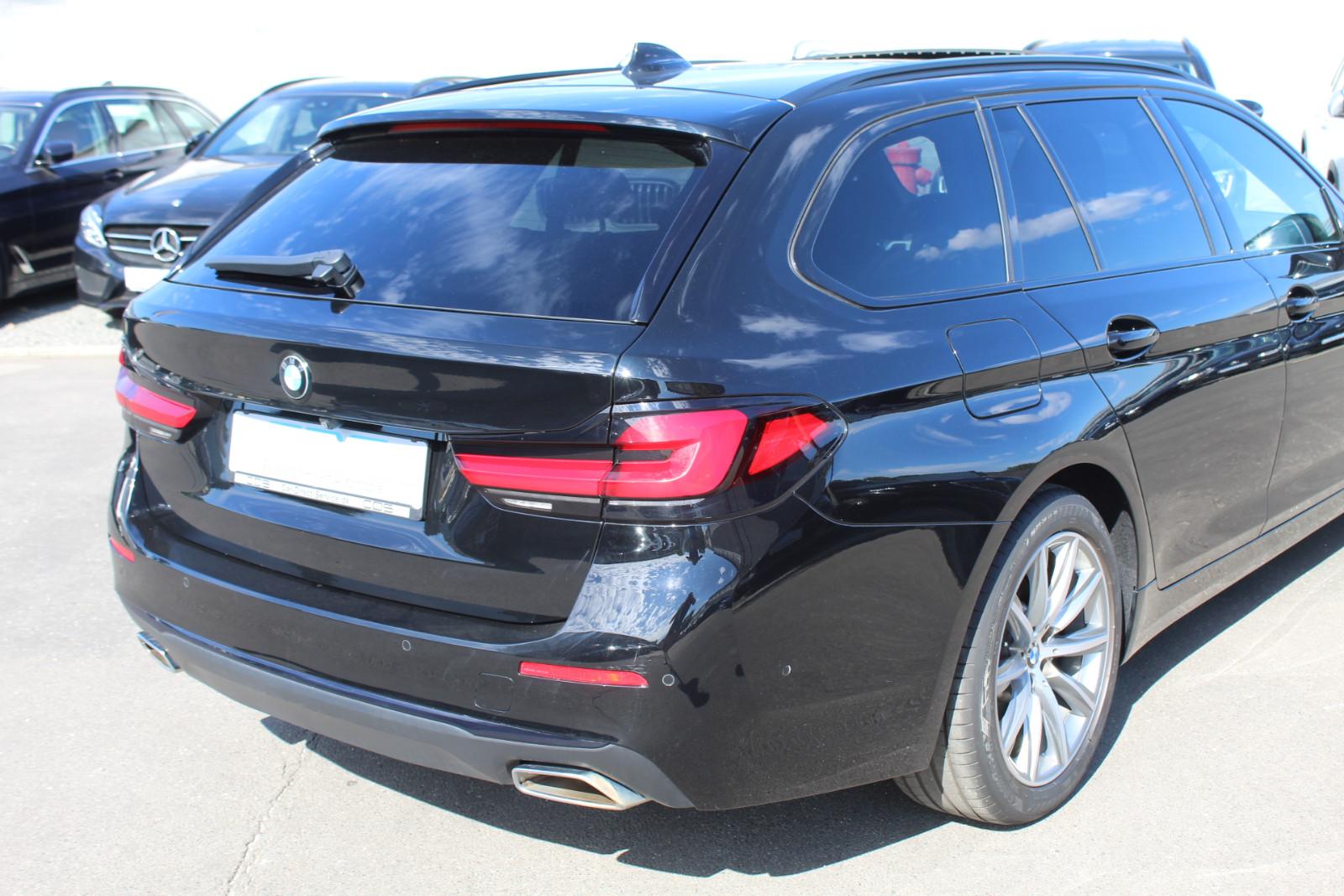 BMW 520d xDrive Tour. +Panoramad.+Stop&Go+AHK+Hifi+