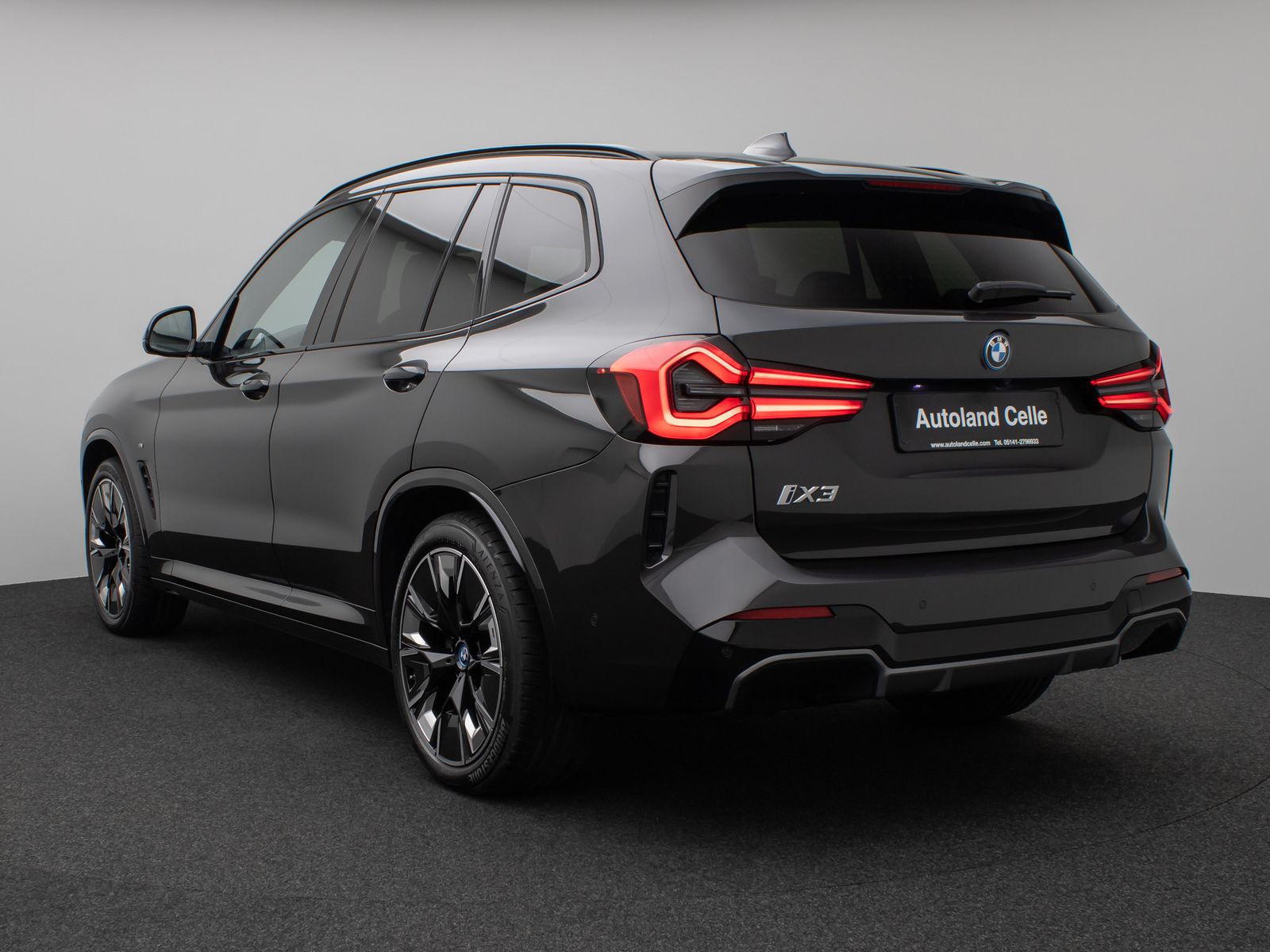 Fahrzeugabbildung BMW iX3 Impressive M Sport Panorama 360°HUD DAB H/K