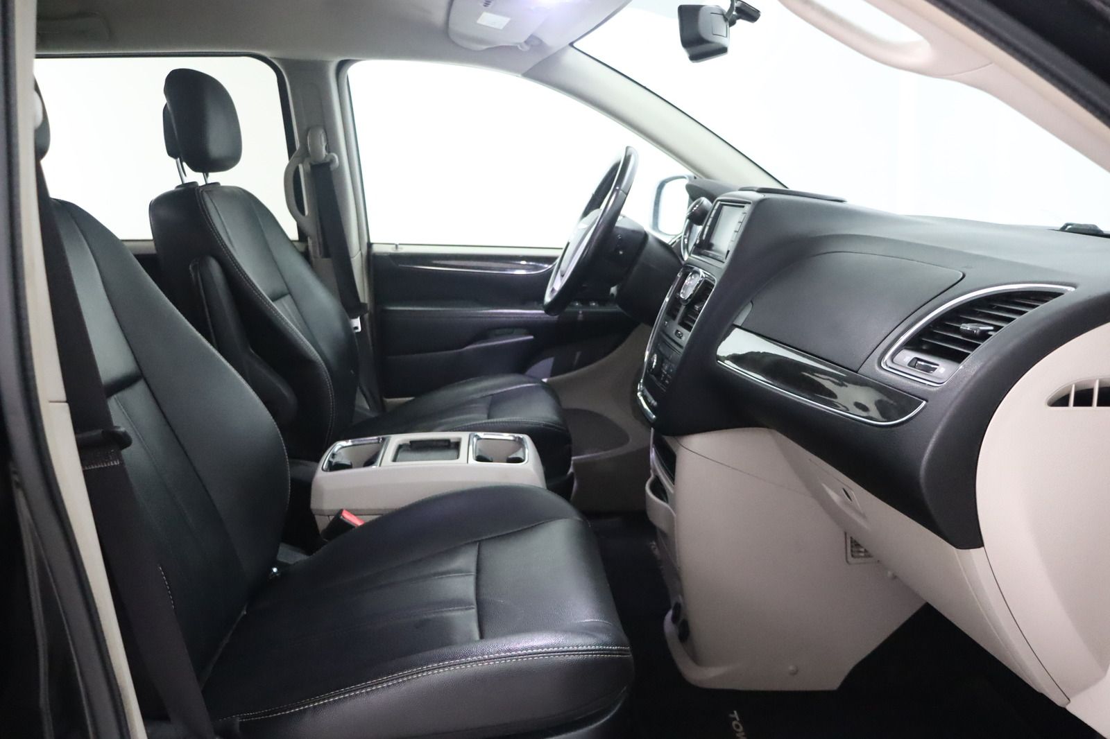 Fahrzeugabbildung Chrysler Grand Voyager Town & Country 3.6l *