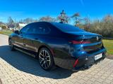 BMW 760 V8 M760i V8 540HP M-SPORT - BMW 760: 760i
