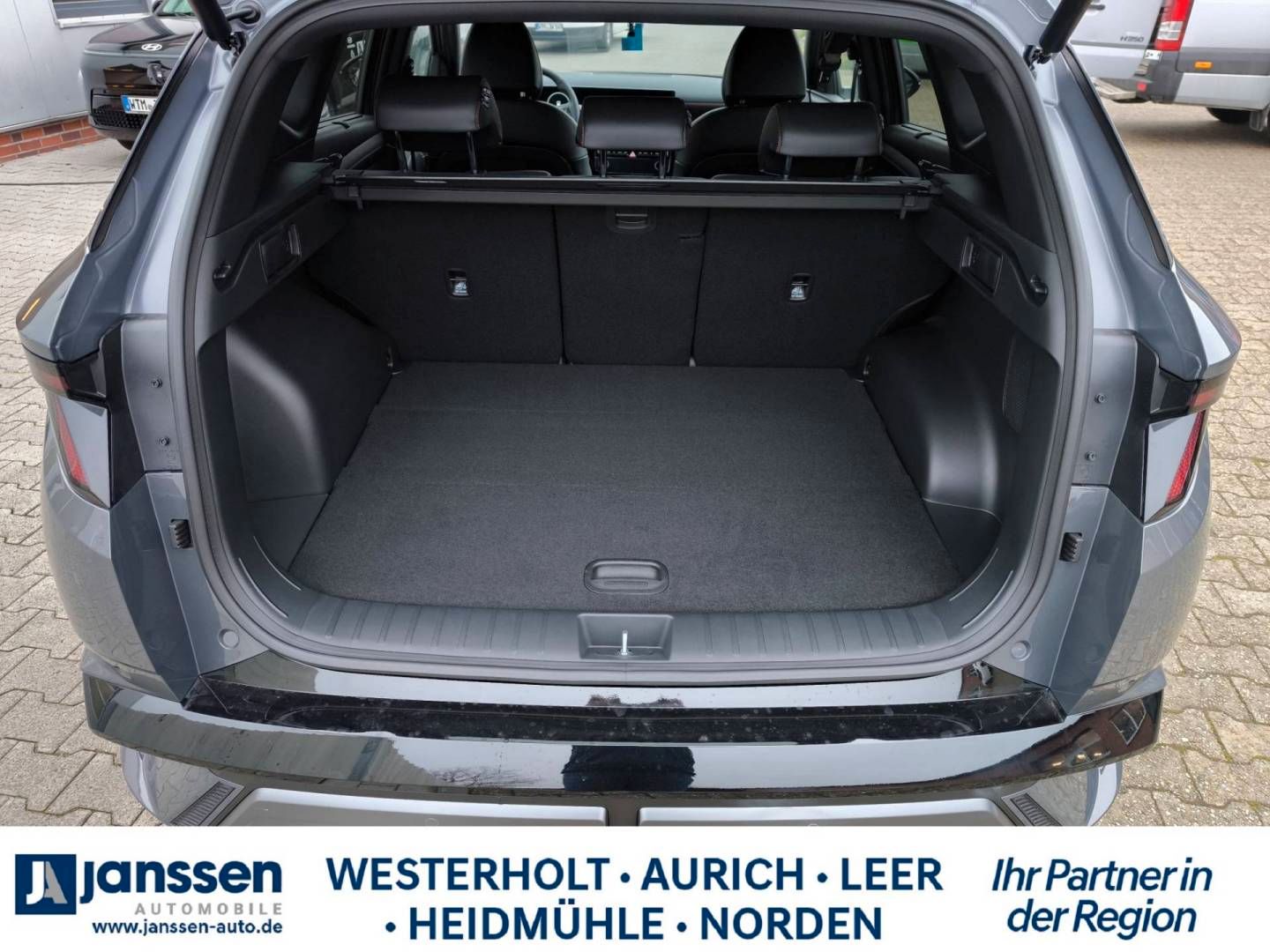 Fahrzeugabbildung Hyundai TUCSON FL (MY26) 1.6 T-GDI (150 PS) 7-DCT 2WD N