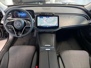 Mercedes E 220 - 10