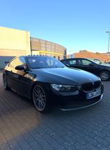 BMW 335i Coupé - - BMW 335 aus 2008: Coupe, 335i