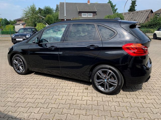 Fahrzeugabbildung BMW 218i Active Tourer Sport Line+LED+HiFi+Leder+DAB