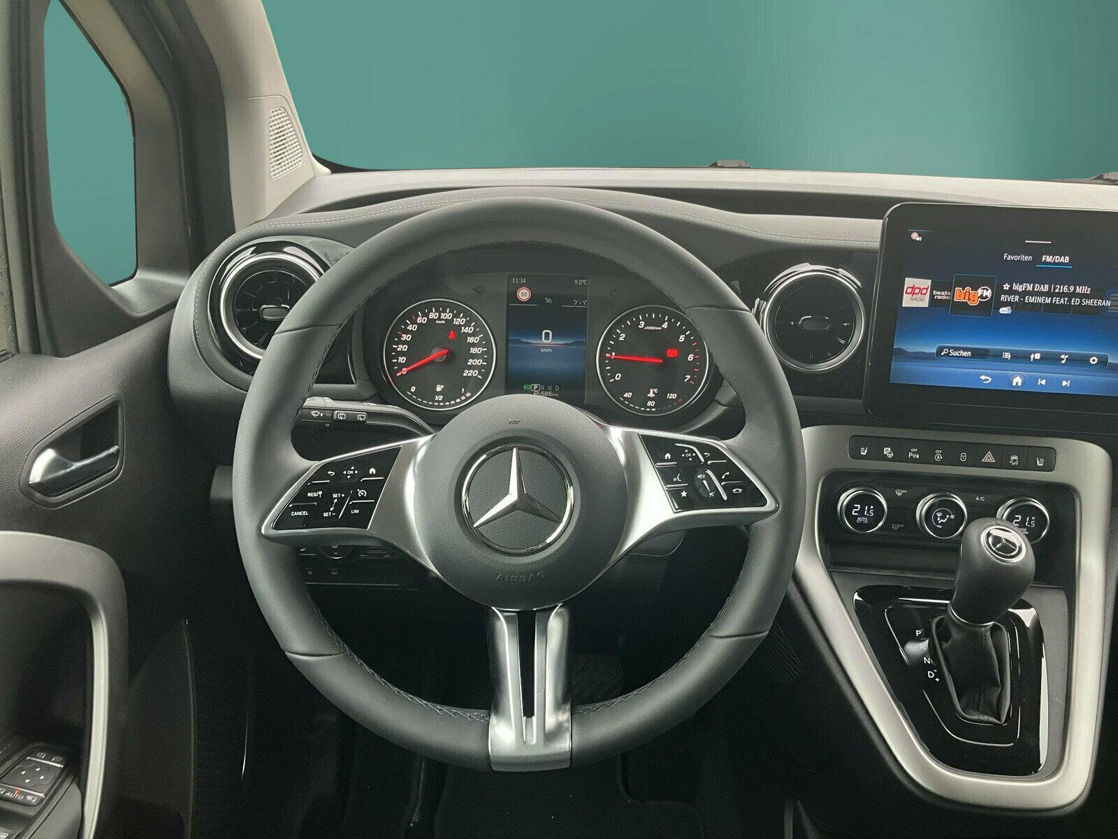 Mercedes-Benz T180 Progressive Edition Lang AHK+7-Sitzer+17"LM