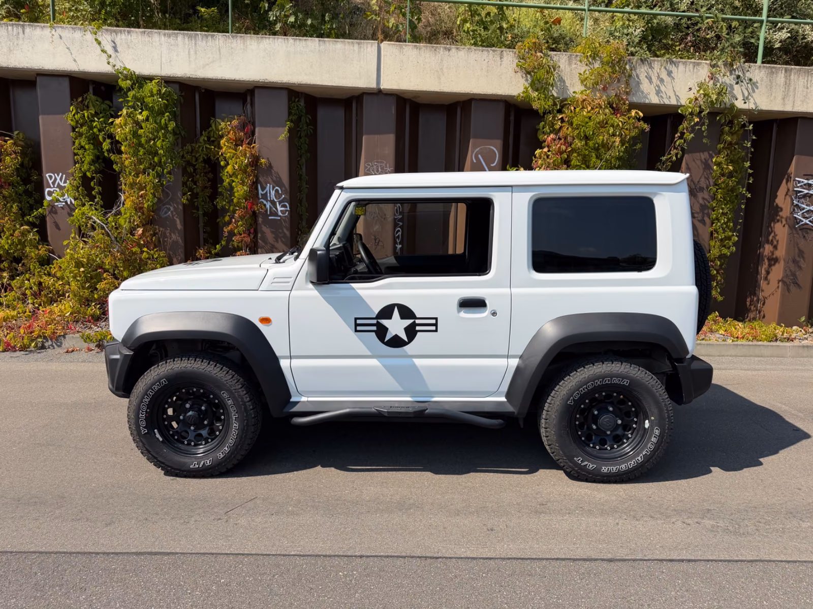 Suzuki Jimny Comfort AllGrip / BRD-Fahrzeug / 14.200 KM