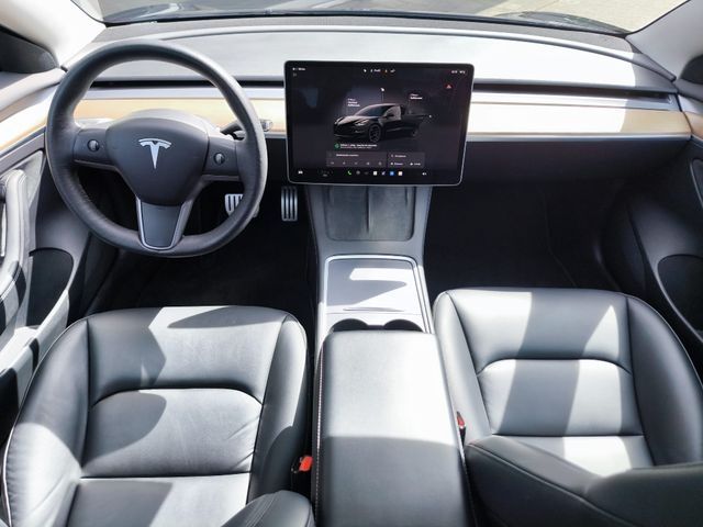 Fahrzeugabbildung Tesla Model 3 PERFORM AWD PANO+NAVI+STDHZ+LED+SHZ+KAM+