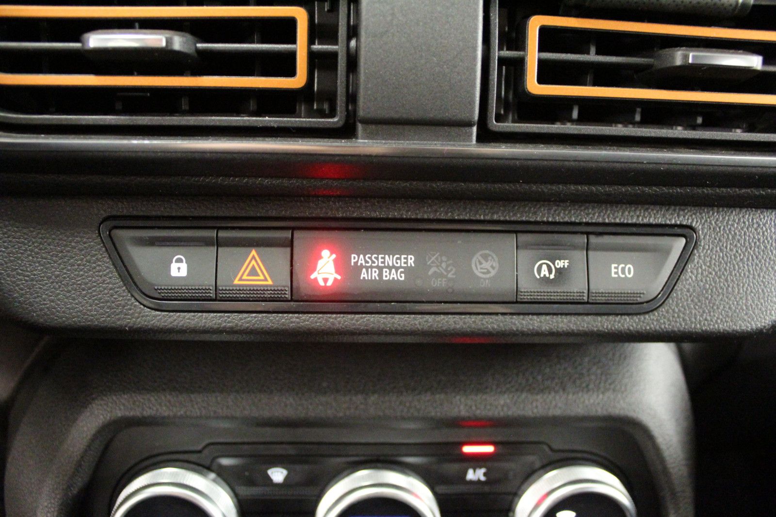 Fahrzeugabbildung Dacia Sandero Stepway TCe 100 ECO-G Comfort *Media-Dis