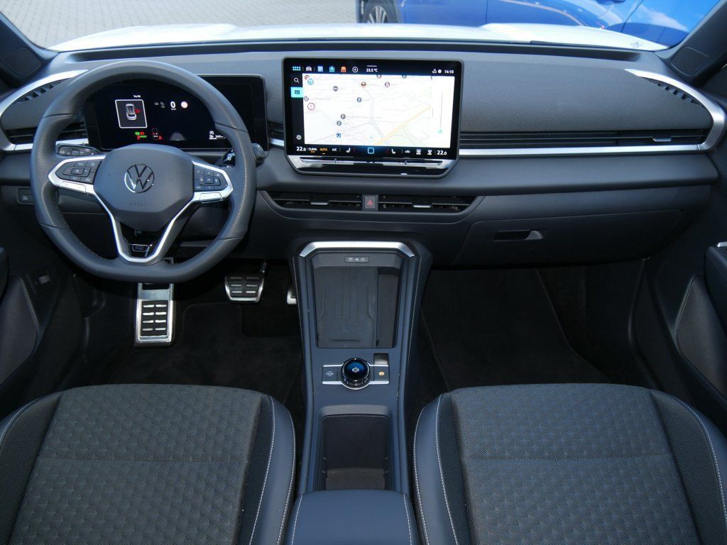 Volkswagen T-Roc 1.5 eTSI DSG R-Line ACC DigCockpit CAM IQ foto 5