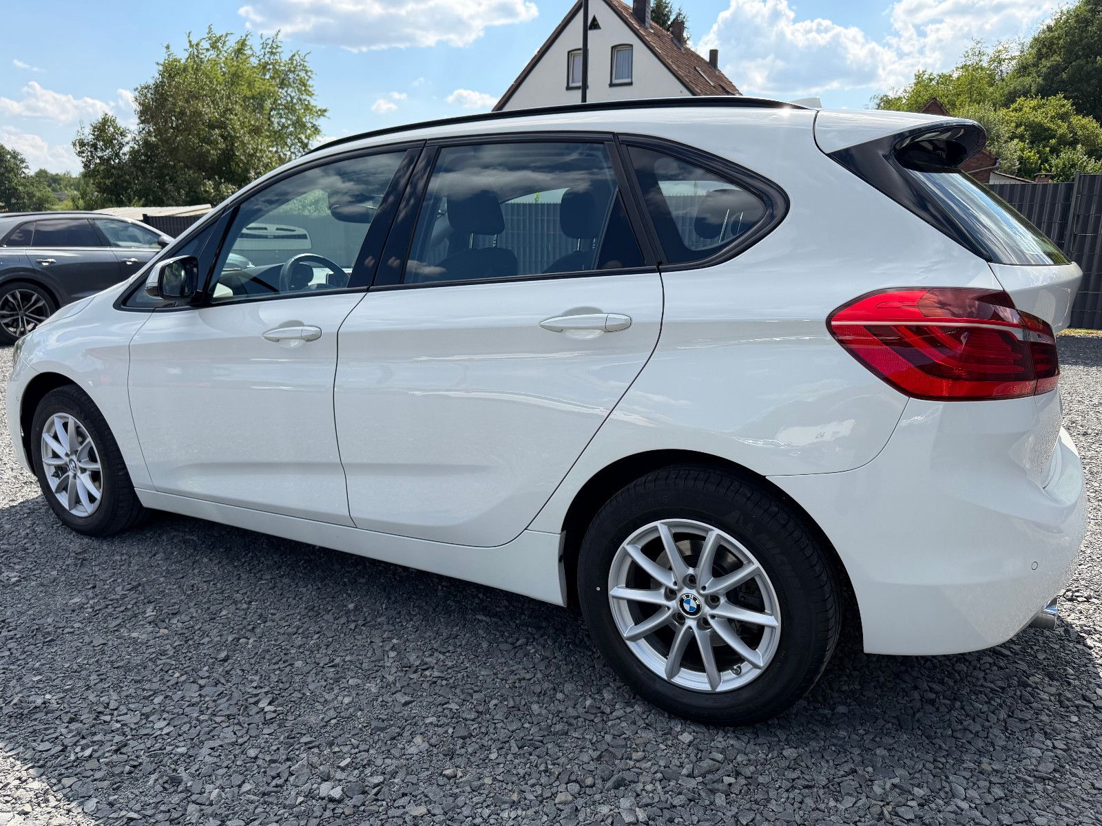 BMW 218 218d Active Tourer  LED/NAVI/TEMPO – Foto 7