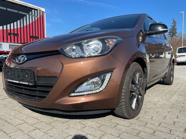 Hyundai i20 1.4 CRDI /MFL/PDC/ALU/WR