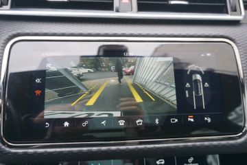 Land-Rover Range Rover Velar - 10