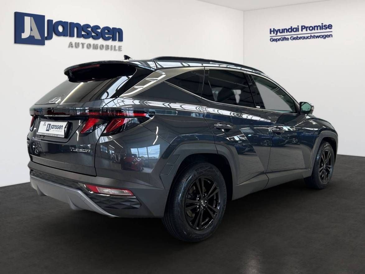 Fahrzeugabbildung Hyundai TUCSON Select, LED-Grilldesign, Funktions-Paket,