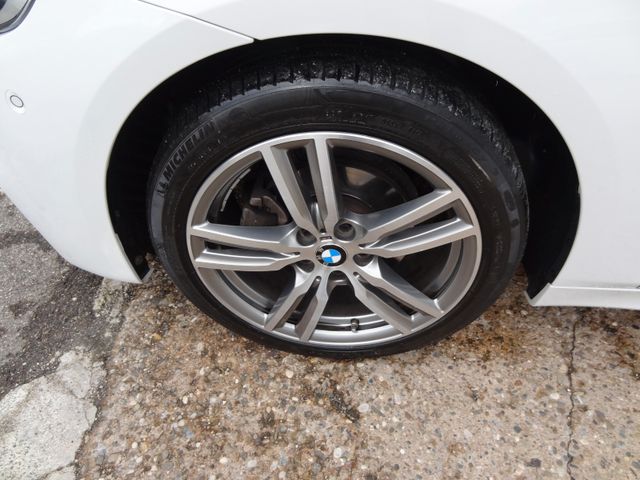 Fahrzeugabbildung BMW 218 Active Tourer/M-Paket/61TKM/1.Hd/PDC/