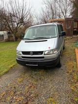 Volkswagen VW Personenkraftwagen - gebrauchte VW Caddy aus dem Jahr 2002