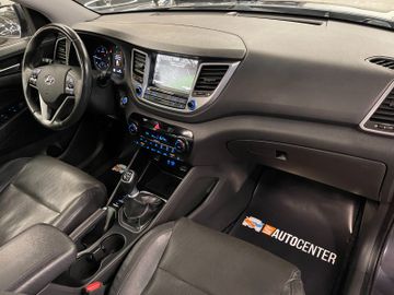 Hyundai Tucson Premium 4WD *AHK*KAMERA*NAVI*PANO*LEDER*