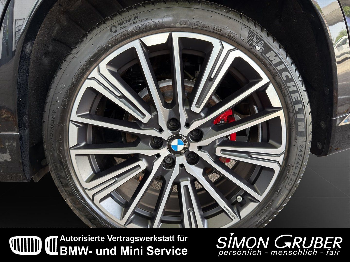 Fahrzeugabbildung BMW X1 xDrive23i M Sport Pro Pano HUD H&K Leder AHK