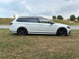 Volkswagen Passat Variant B8 Facelift 2.0 TDI DSG R-Line - gebrauchte Volkswagen Passat Variant mit Facelift