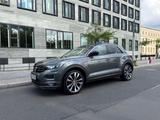 Volkswagen T-Roc R-Line 2.0 TSI Allrad/Pano/Kamera - Volkswagen T-Roc: Alcantara