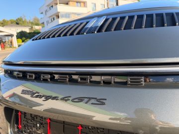 Porsche 992 - 8