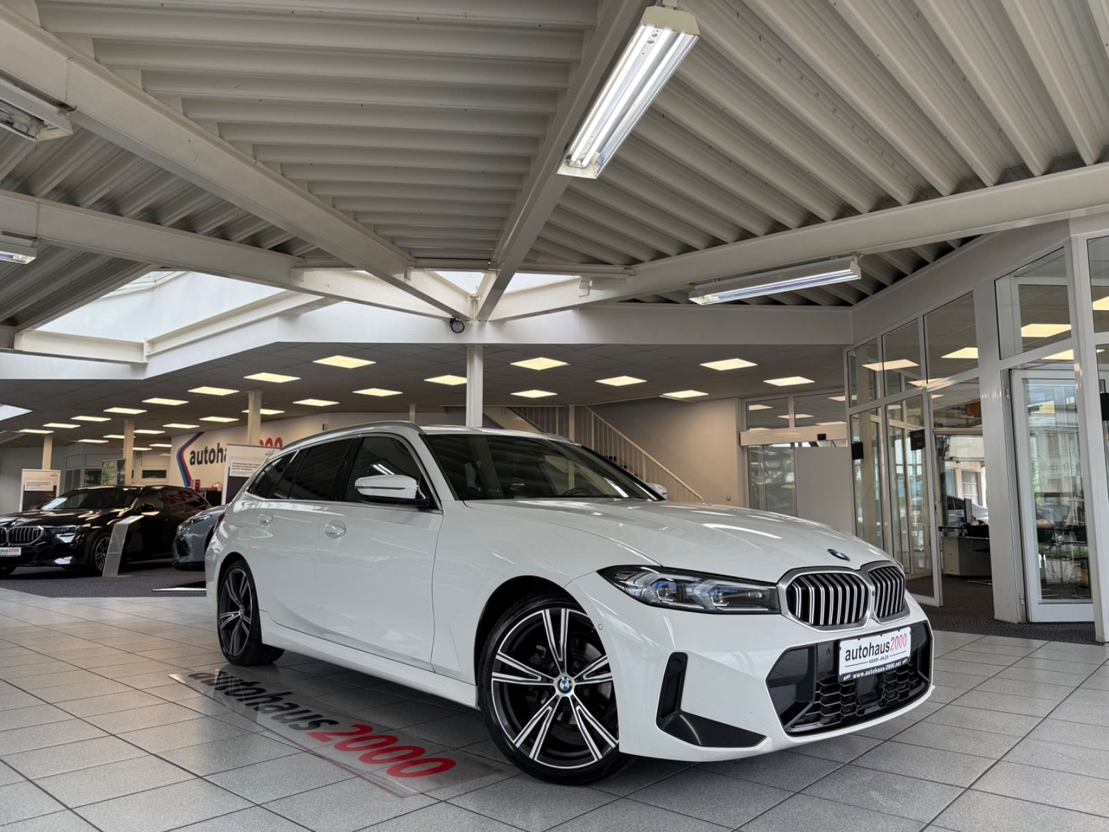 BMW 318d Touring M Sportpaket AUT./LED/HUD/360°/AHK